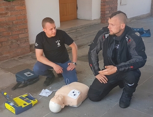 Defibrylator ręczny AED w Kamieniu Pomorskim