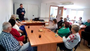 Międzynarodowy Dzień Bez Przemocy - spotkanie z seniorami