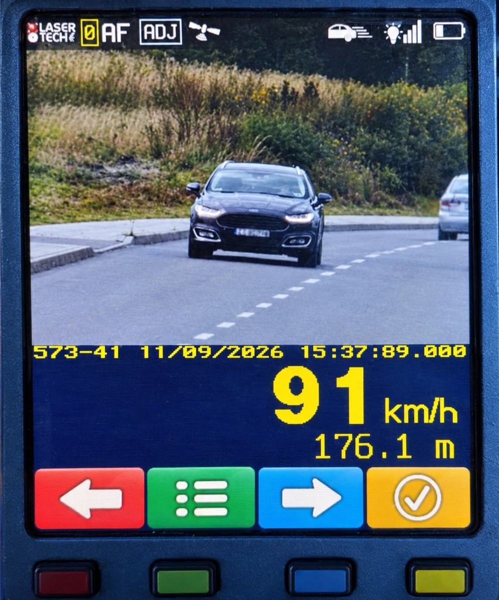 Kierujący Fordem jechał 91 km/h przy limicie 40 km/h w gminie Wolin i stracił prawo jazdy
